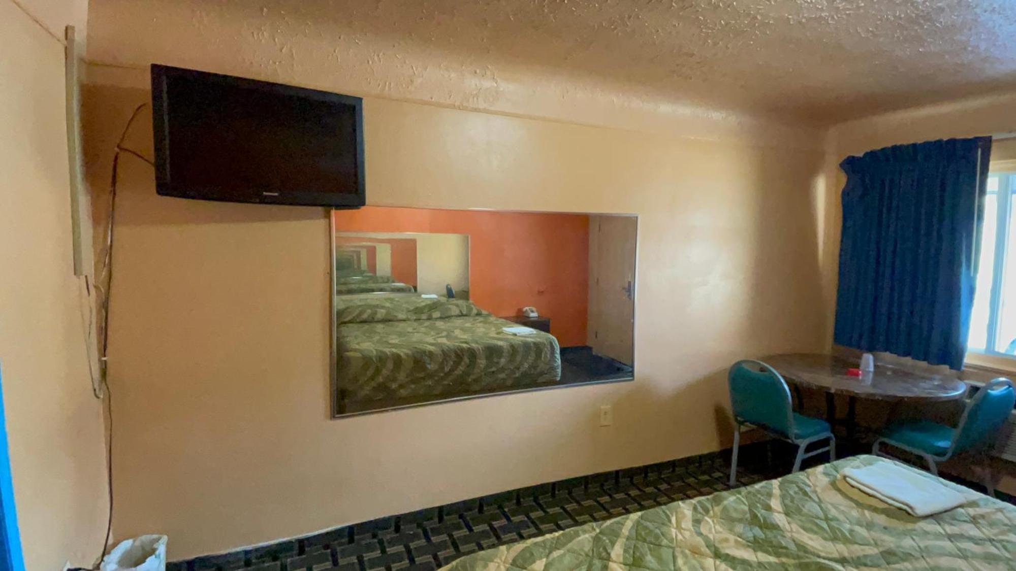 Deluxe Inn Motel Ντητρόιτ Εξωτερικό φωτογραφία